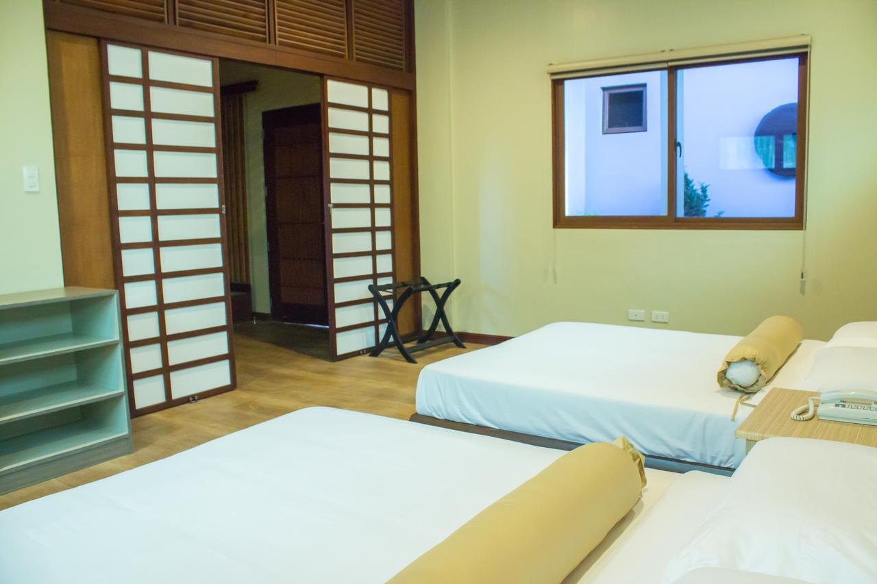 Zen Garden Bed & Breakfast Cavite Exterior photo